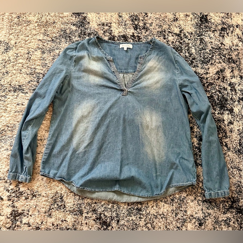 Eden and Olivia denim top size Large